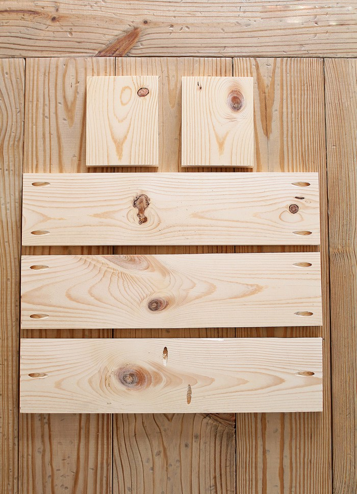 diy-wood-box-centerpiece-1